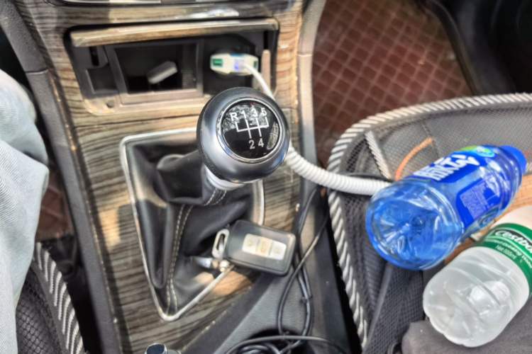 Used Zotye T600 2015 1.5T Manual Luxury Model Gear Lever