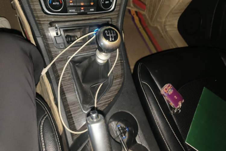 Used Zotye T600 2015 1.5T Manual Luxury Model Gear Lever