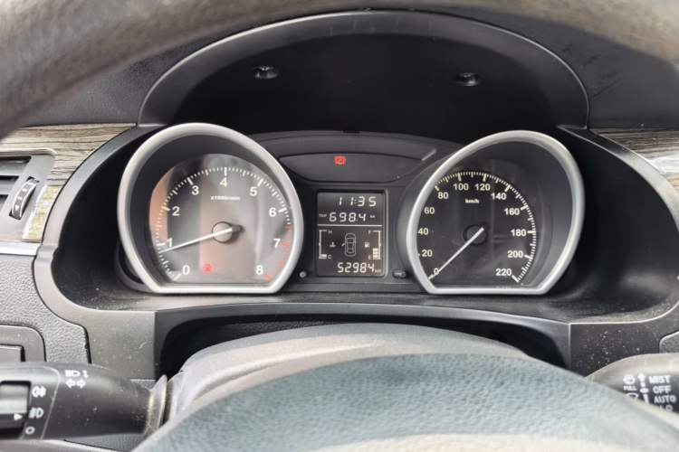 Used Zotye T600 2015 1.5T Manual Luxury Model Instrument Cluster