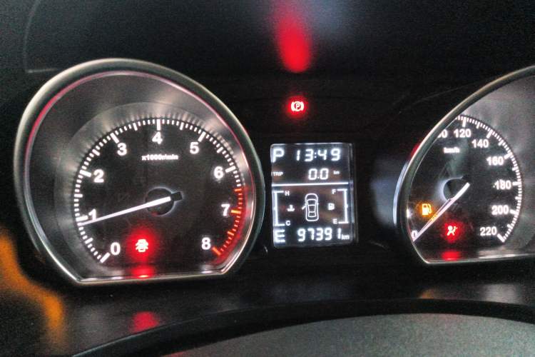 Used Zotye T600 2015 2.0T DCT Prestige Edition Instrument Cluster
