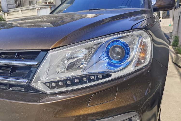 Used Zotye T600 2015 1.5T Manual Luxury Model Left Front Headlight