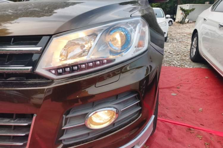 Used Zotye T600 2015 2.0T DCT Luxury Version Left Front Headlight