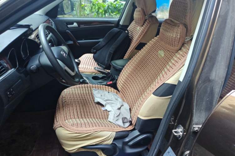 Used Zotye T600 2015 1.5T Manual Elite Model Left Front Seat