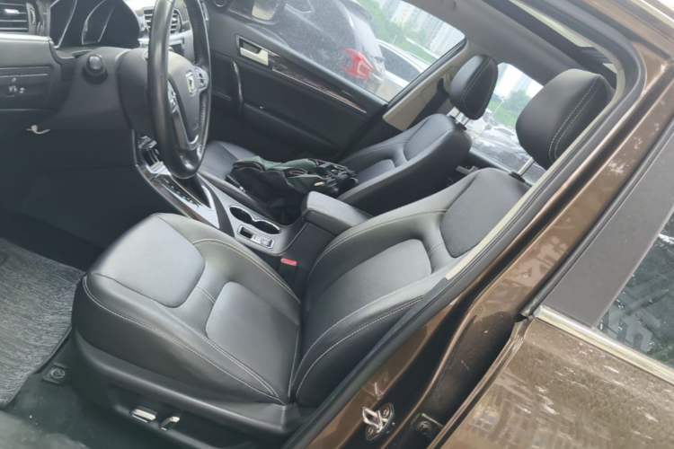 Used Zotye T600 2015 2.0T DCT Prestige Edition Left Front Seat