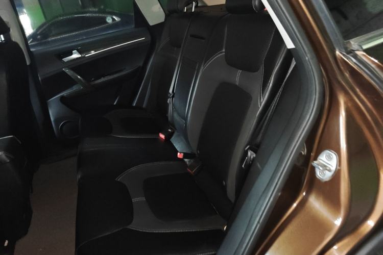 Used Zotye T600 2015 1.5T Manual Luxury Model Left Rear Seat