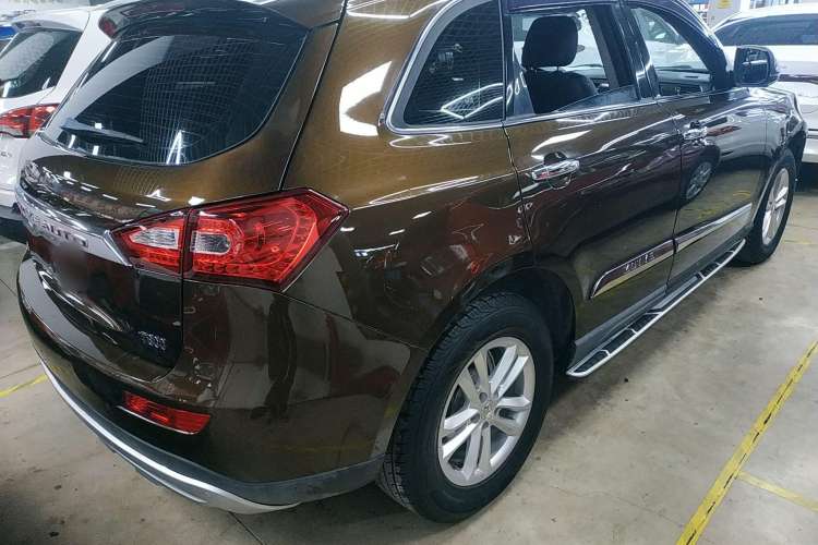 Used Zotye T600 2015 1.5T Manual Luxury Model Rear Right 45 Deg