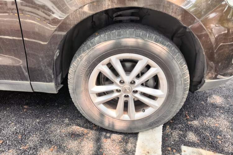 Used Zotye T600 2015 1.5T Manual Luxury Model Right Front Wheel Hub