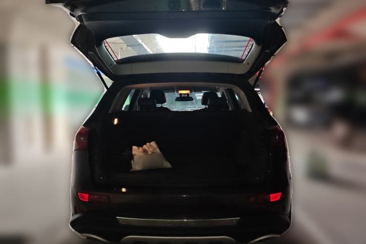 Used Zotye T600 2015 1.5T Manual Luxury Model Trunk