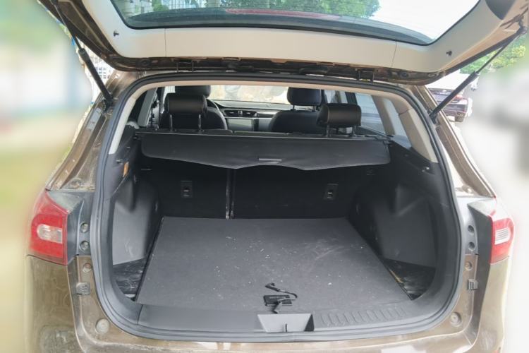 Used Zotye T600 2015 2.0T DCT Prestige Edition Trunk