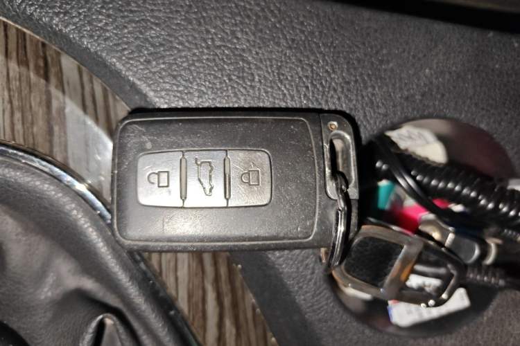 Used Zotye T600 2015 1.5T Manual Luxury Model Vehicle Key