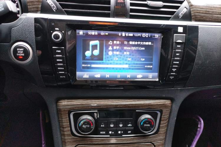 Used Zotye T600 2015 1.5T Manual Luxury Model Audio And AC Panel