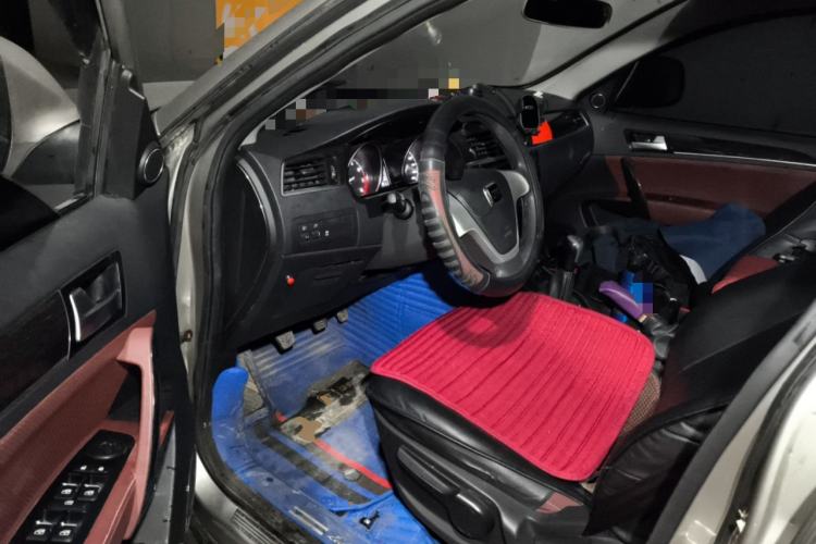 Used Zotye T600 2015 Family Edition 2.0T Manual Elite Version Driver Seat