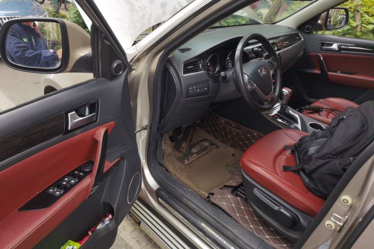 Used Zotye T600 2015 2.0T DCT Luxury Version Driver Seat