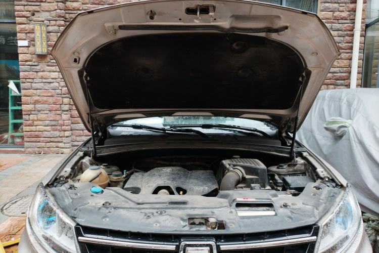 Used Zotye T600 2015 1.5T Manual Luxury Model Engine Bay