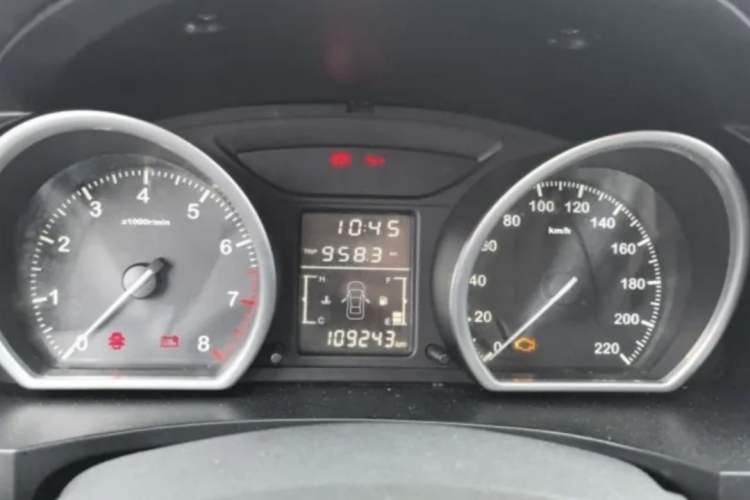 Used Zotye T600 2015 2.0T DCT Prestige Edition Instrument Cluster