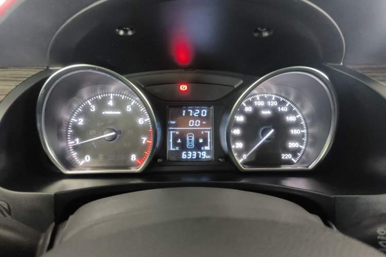 Used Zotye T600 2015 1.5T Manual Luxury Model Instrument Cluster