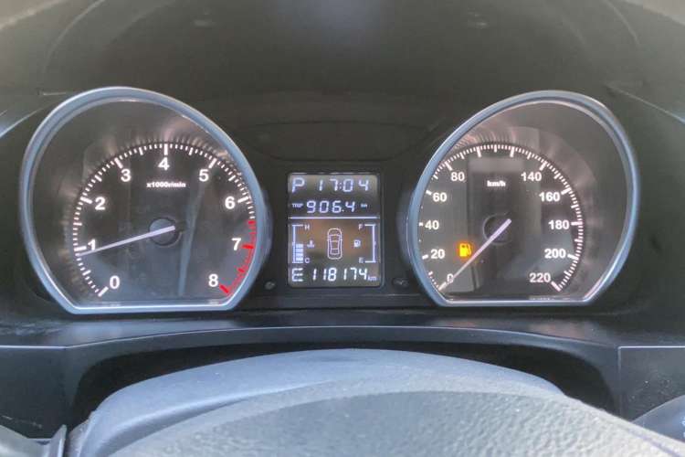 Used Zotye T600 2015 2.0T DCT Prestige Edition Instrument Cluster