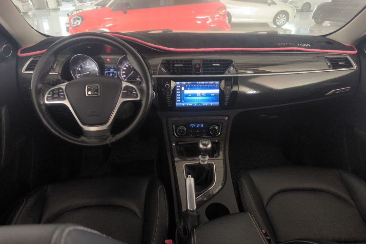Used Zotye T600 2015 1.5T Manual Luxury Model Interior 2