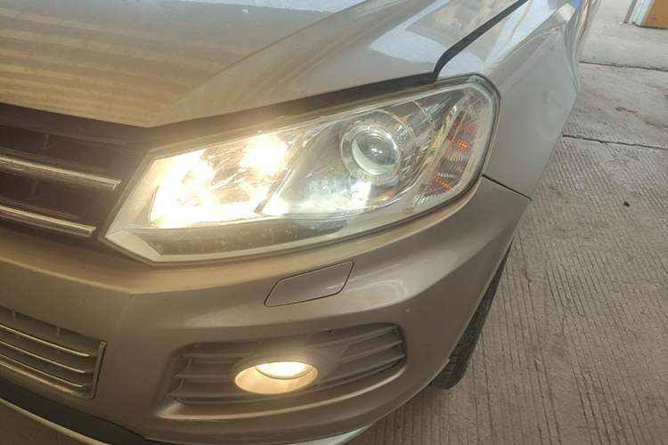 Used Zotye T600 2015 1.5T Manual Luxury Model Left Front Headlight