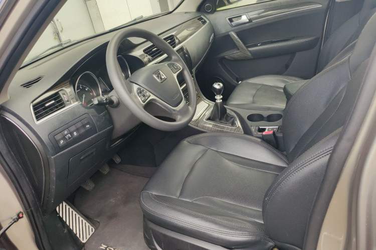 Used Zotye T600 2015 1.5T Manual Flagship Model Left Front Seat
