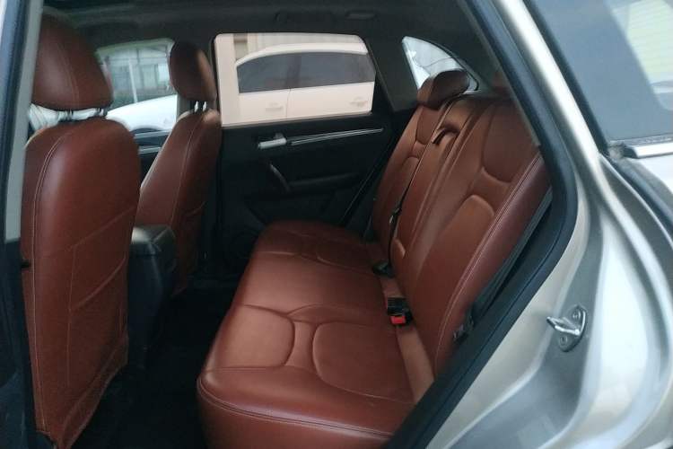 Used Zotye T600 2015 1.5T Manual Elite Model Left Rear Seat