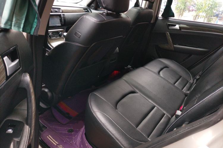 Used Zotye T600 2015 1.5T Manual Luxury Model Left Rear Seat