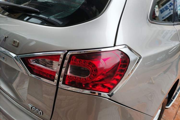 Used Zotye T600 2015 1.5T Manual Luxury Model Right Rear Taillight