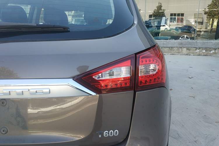 Used Zotye T600 2015 1.5T Manual Luxury Model Right Rear Taillight