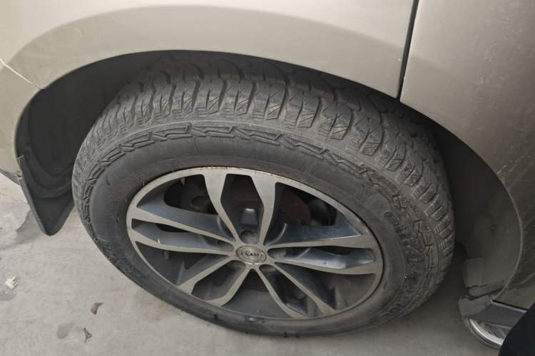 Used Zotye T600 2015 2.0T DCT Prestige Edition Right Rear Wheel Hub