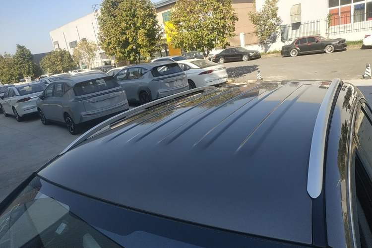 Used Zotye T600 2015 1.5T Manual Luxury Model Roof