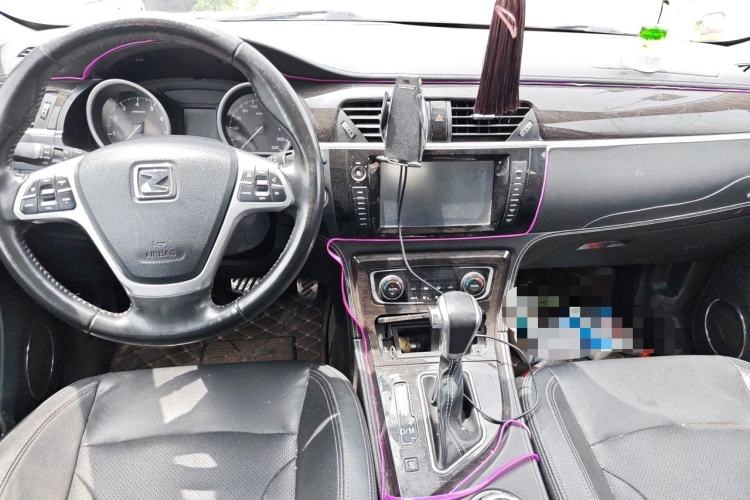 Used Zotye T600 2015 2.0T DCT Prestige Edition Center Console