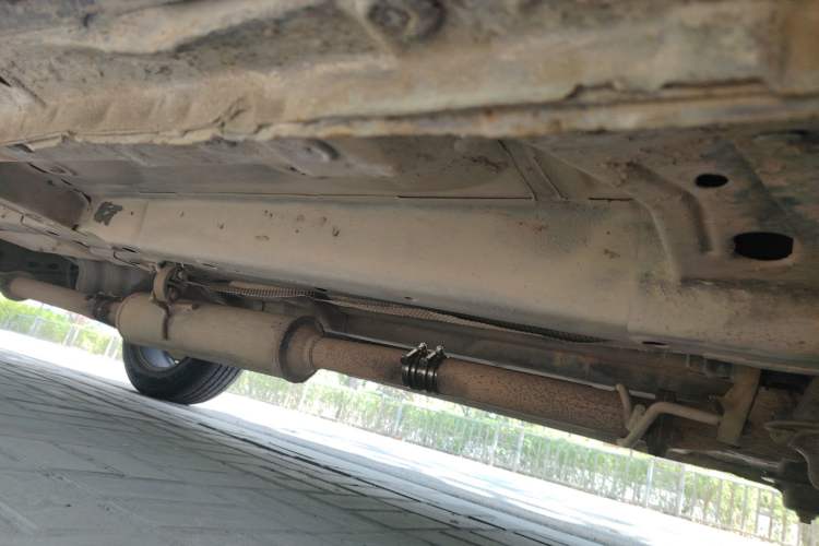 Used Zotye T600 2015 2.0T DCT Prestige Edition Chassis Front Right