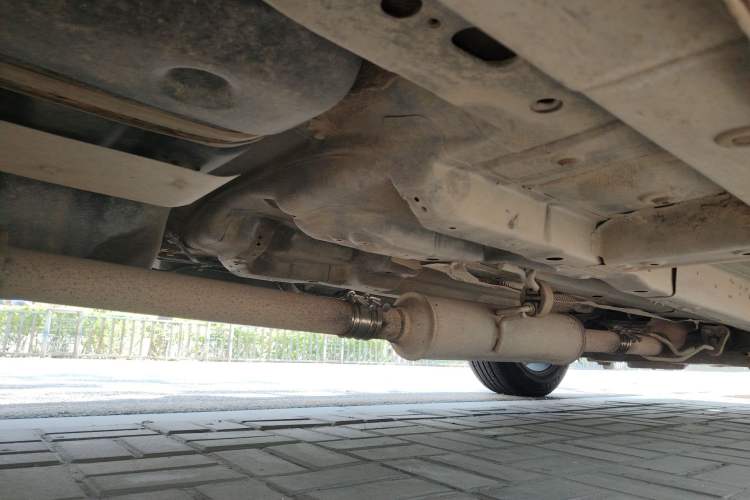 Used Zotye T600 2015 2.0T DCT Prestige Edition Chassis Rear Right