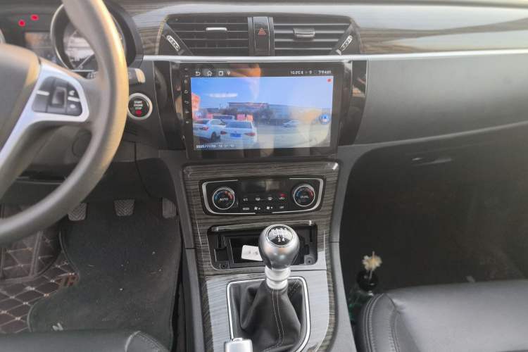 Used Zotye T600 2015 1.5T Manual Luxury Model Audio And AC Panel