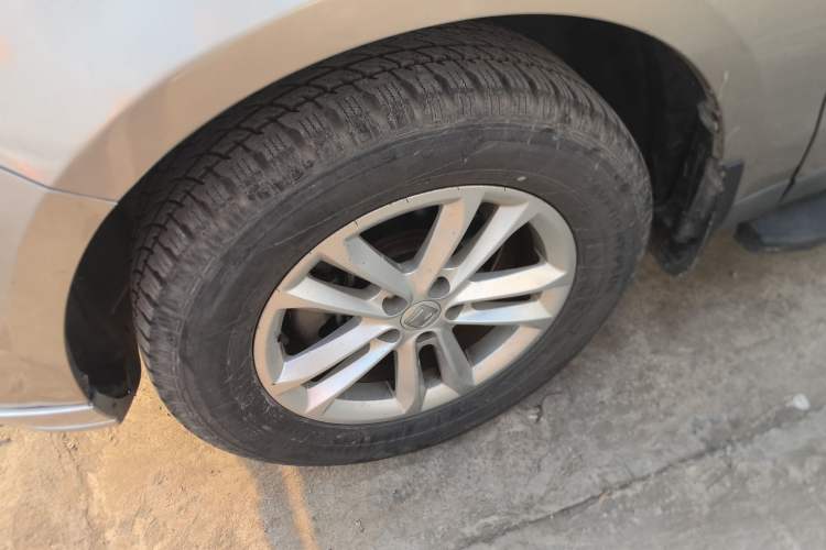 Used Zotye T600 2015 1.5T Manual Luxury Model Exterior 6