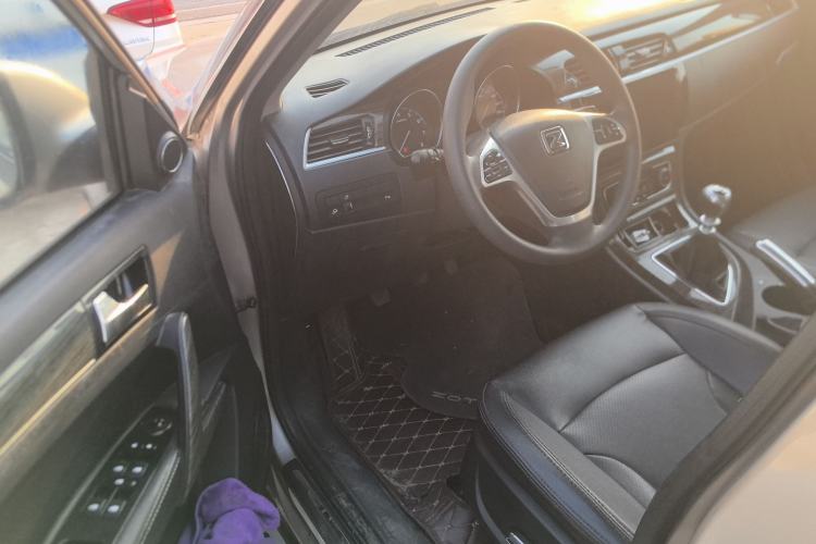 Used Zotye T600 2015 1.5T Manual Luxury Model Interior 3