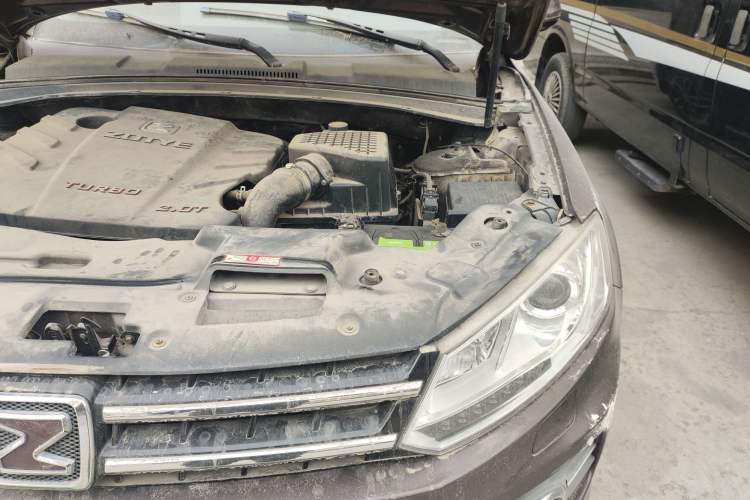 Used Zotye T600 2015 Family Edition 2.0T Manual Luxury Version Engine Bay Left