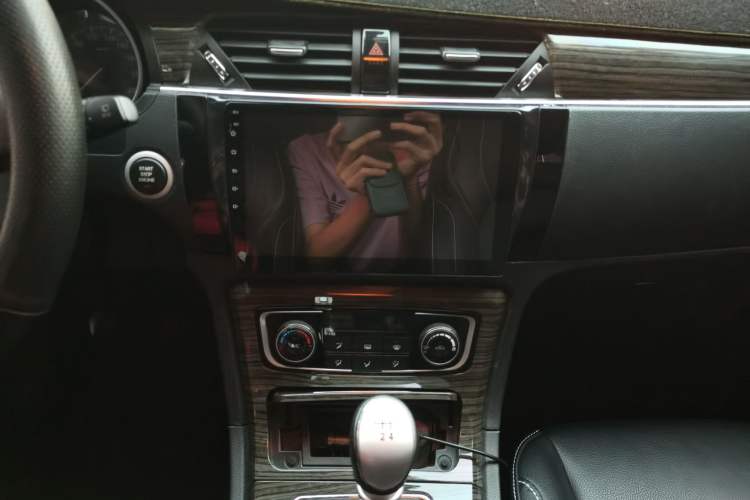 Used Zotye T600 2015 1.5T Manual Luxury Model Audio And AC Panel