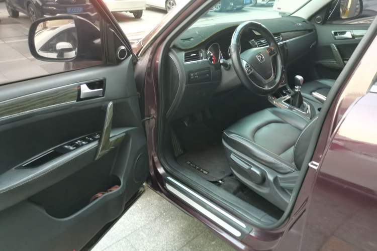 Used Zotye T600 2015 1.5T Manual Luxury Model Driver Seat