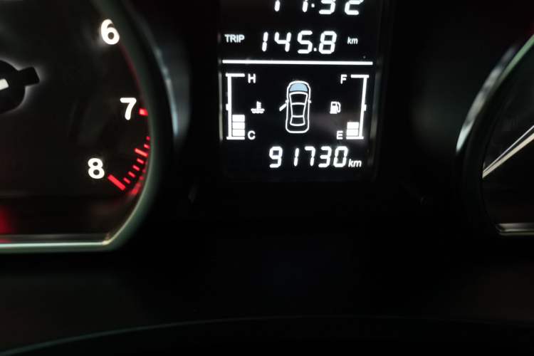 Used Zotye T600 2015 1.5T Manual Luxury Model Odometer Close Up
