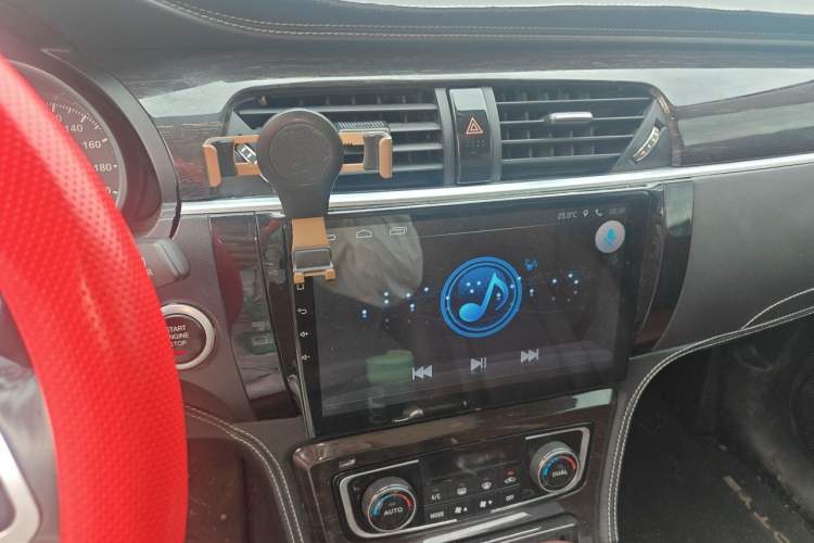 Used Zotye T600 2015 2.0T DCT Prestige Edition Audio And AC Panel