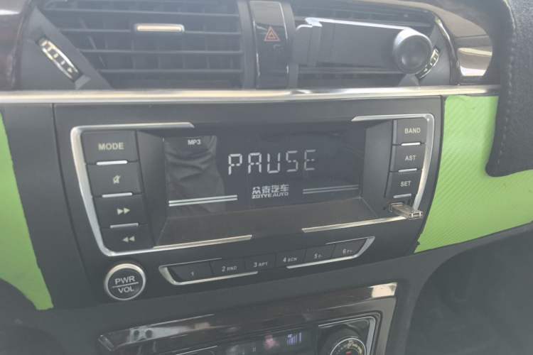 Used Zotye T600 2015 1.5T Manual Elite Model Audio And AC Panel
