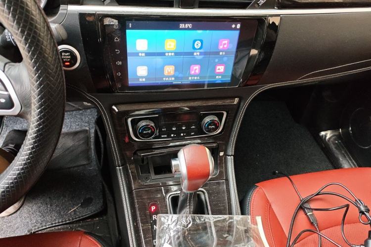 Used Zotye T600 2015 2.0T DCT Prestige Edition Audio And AC Panel