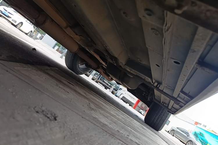 Used Zotye T600 2015 2.0T DCT Prestige Edition Chassis Front Left