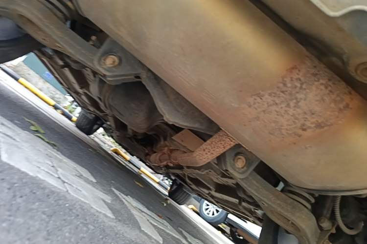 Used Zotye T600 2015 2.0T DCT Prestige Edition Chassis Rear