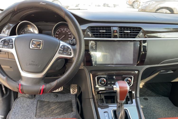 Used Zotye T600 2015 2.0T DCT Prestige Edition Interior 3