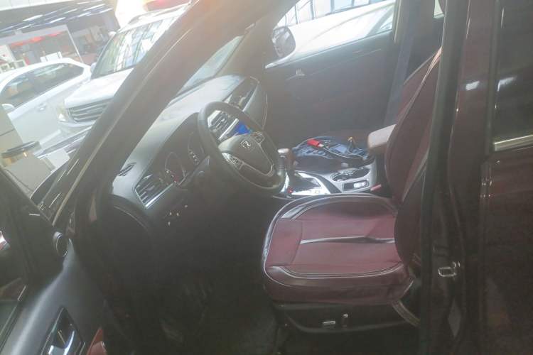 Used Zotye T600 2015 2.0T DCT Prestige Edition Left Front Seat