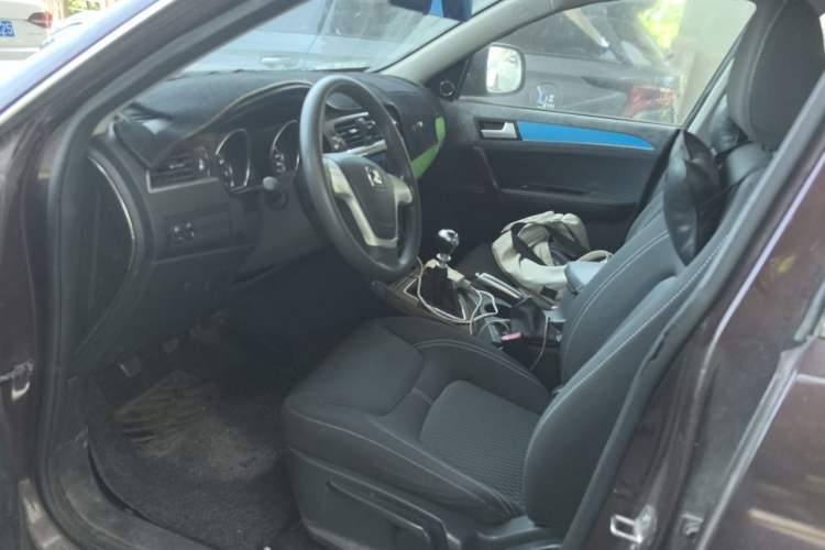Used Zotye T600 2015 1.5T Manual Elite Model Left Front Seat