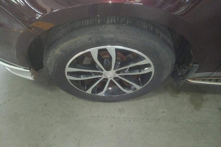 Used Zotye T600 2015 2.0T DCT Prestige Edition Left Front Wheel Hub