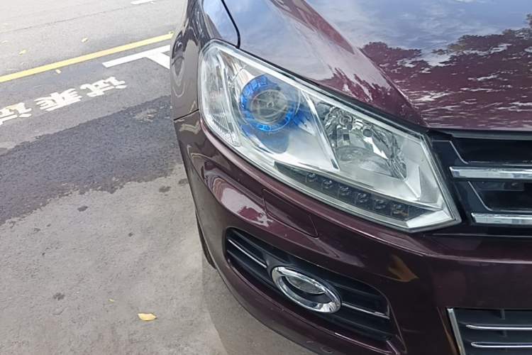 Used Zotye T600 2015 2.0T DCT Prestige Edition Right Front Headlight